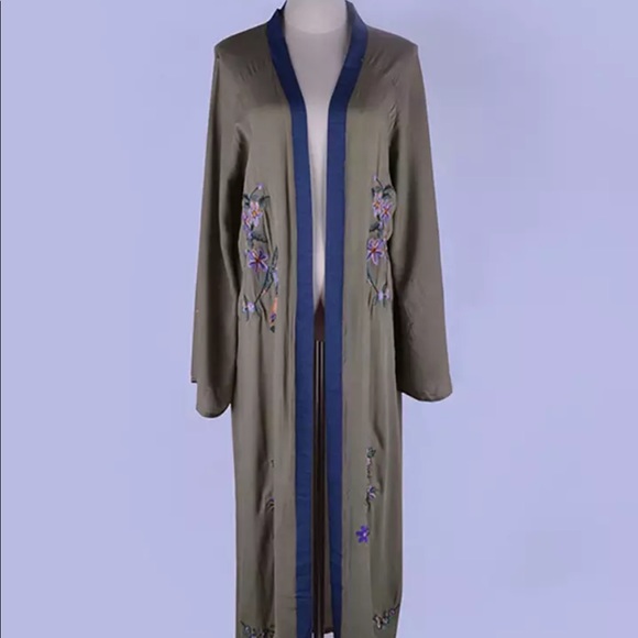New! Embroidered Floral Kimono Duster - Picture 6 of 7